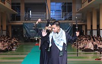 Lomba busana muslim diadakan untuk menumbuhkan kecintaan terhadap busana syar’i, menjadi wadah ekspresi kreativitas desain dan modeling islami, serta menguatkan nilai-nilai Islam lewat gaya yang modern dan elegan dalam masyarakat masa kini
